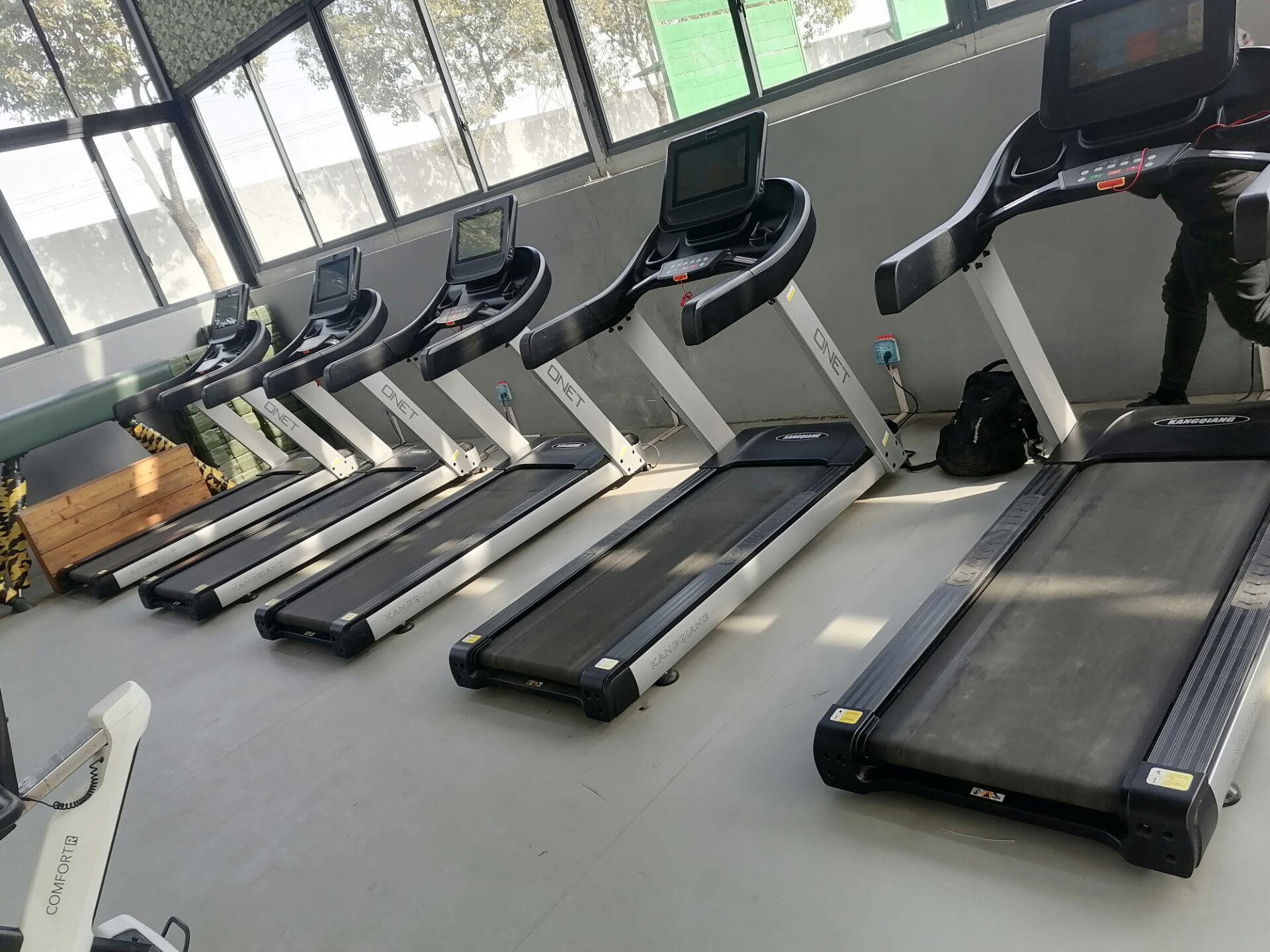 香蕉成人APP视频专卖店哪里有卖