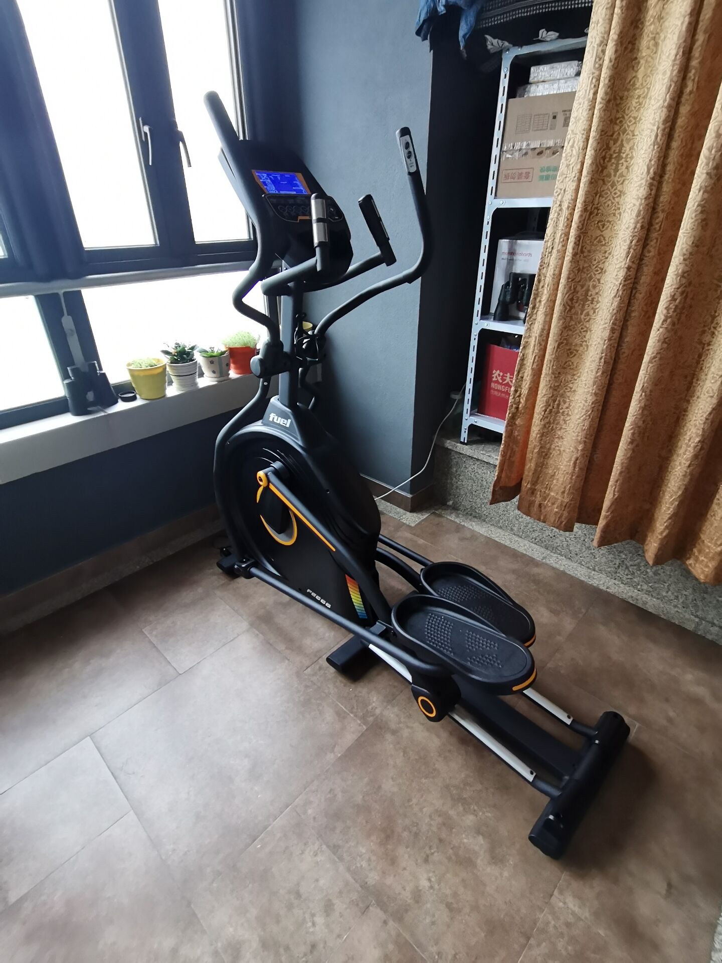 椭圆机好还是香蕉成人APP视频好